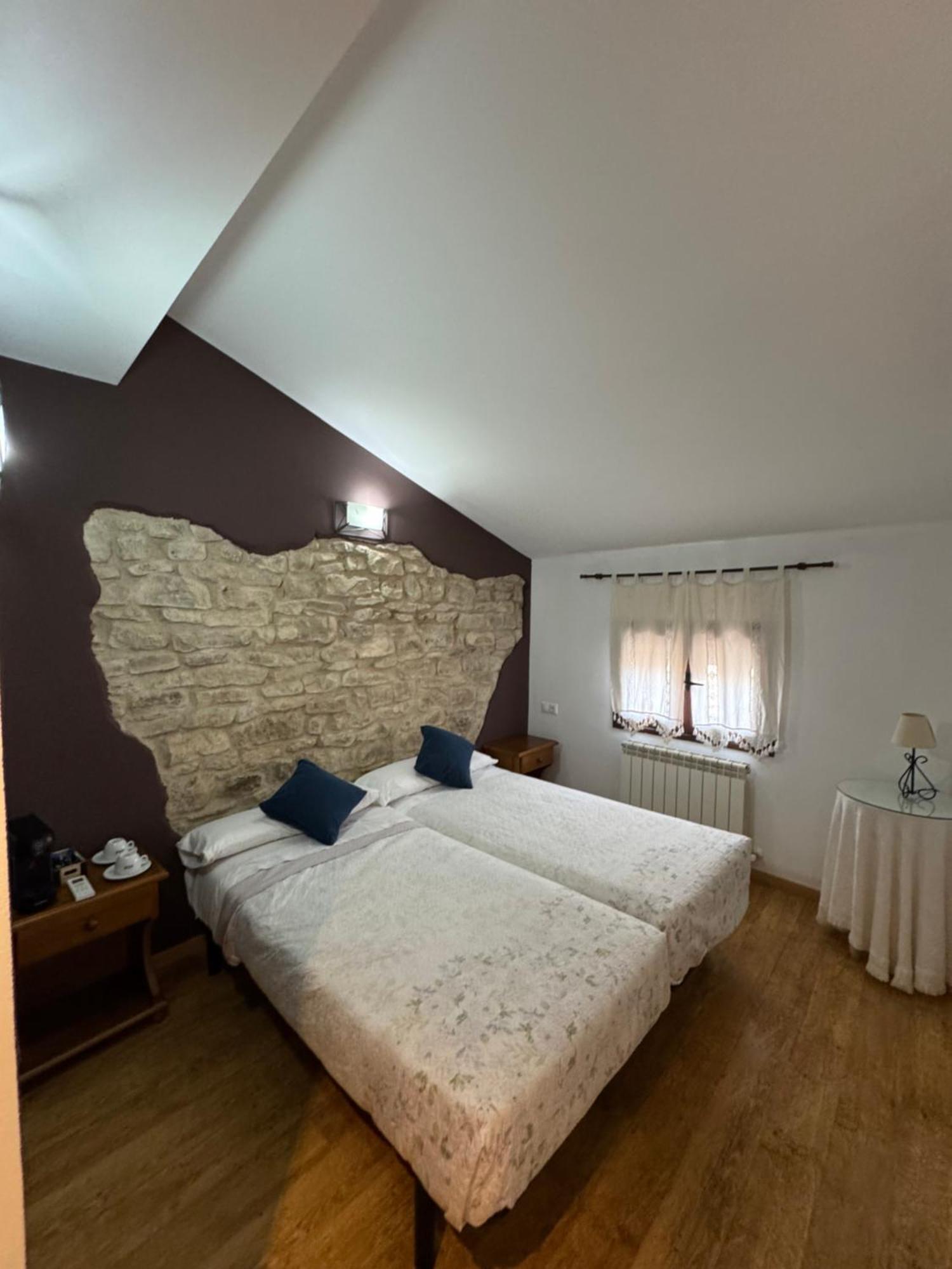 Casa Rural Marga Tardienta Екстер'єр фото