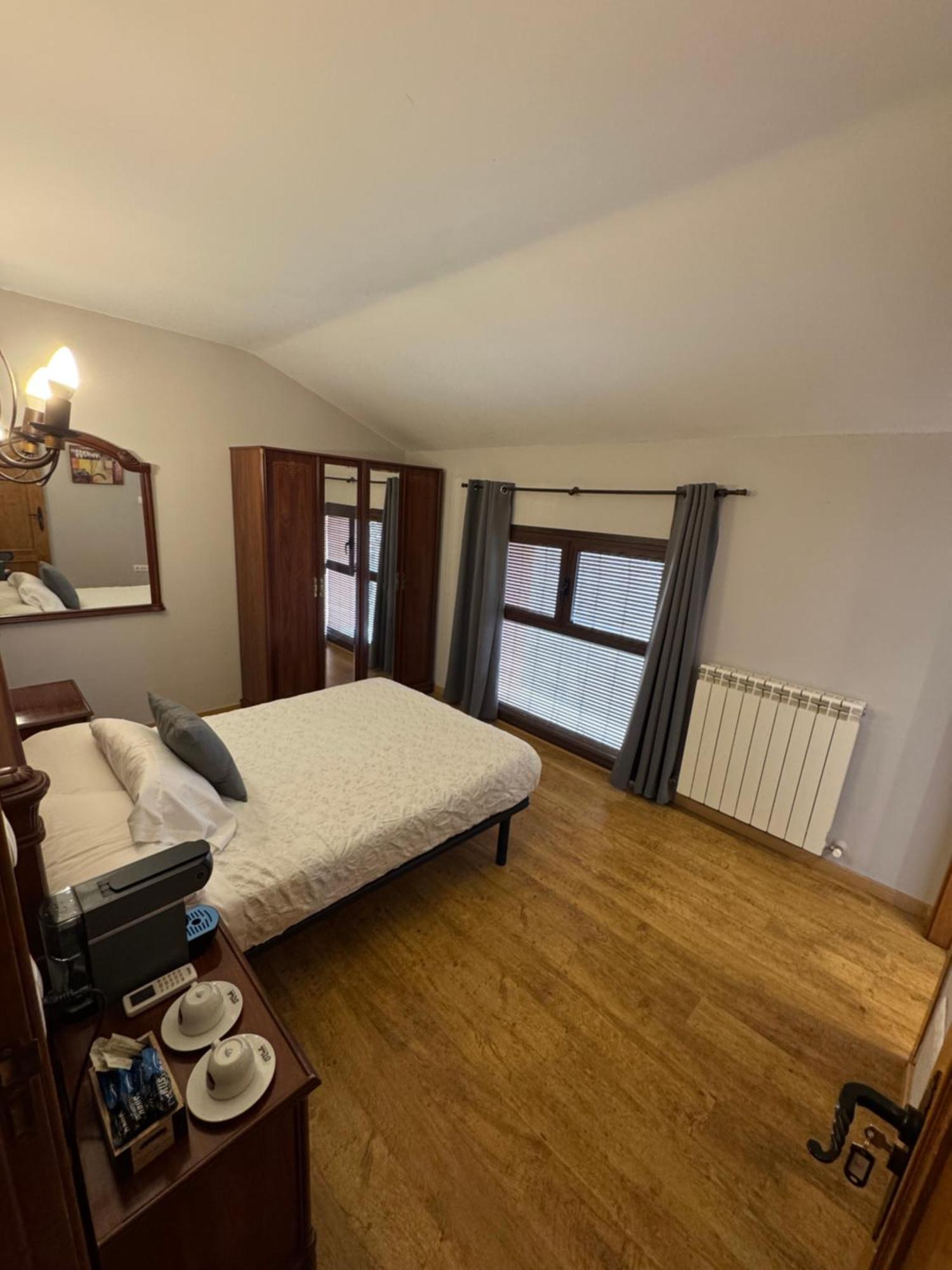 Casa Rural Marga Tardienta Екстер'єр фото